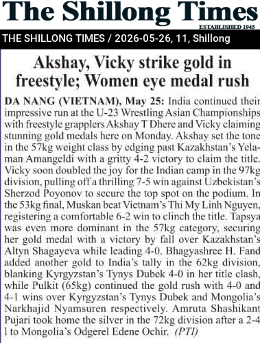 Akshay, Vicky strike gold in freestyle; Women eye medal rush